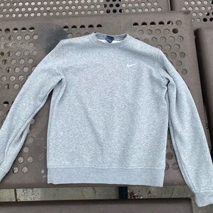Nike crew neck sweater M